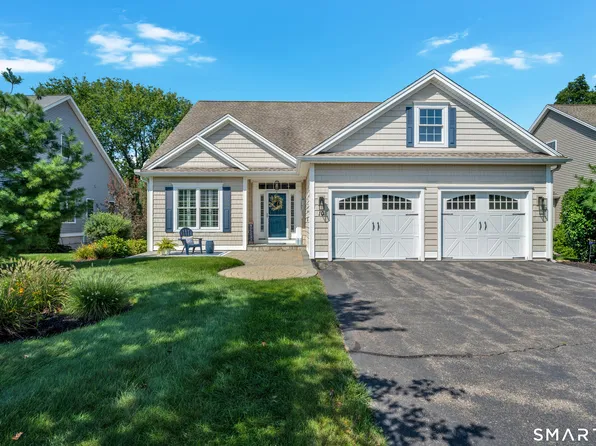 10 Crestview Drive #10, Middlefield, CT 06481