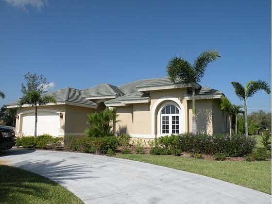 1st image of 17205 Castleview Dr