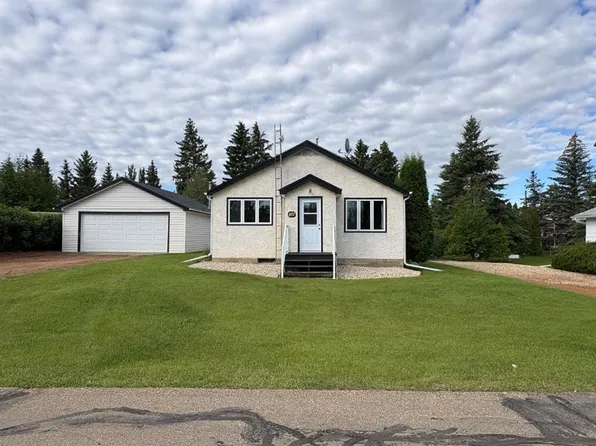 107 N 1st Ave, Marwayne, AB T0B 2X0
