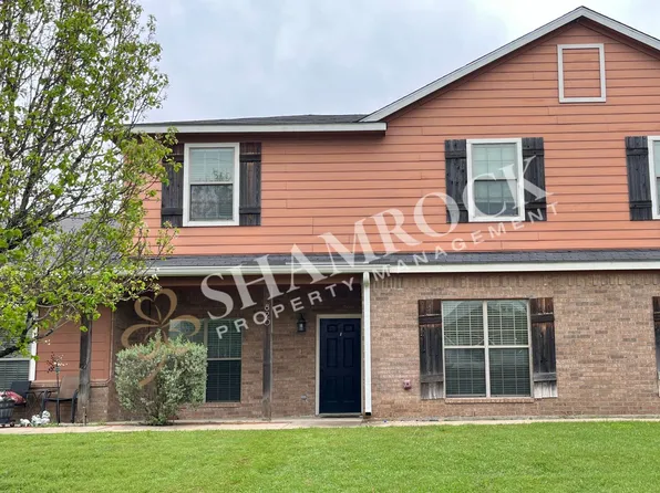 820 Chambers Creek Cir, Hewitt, TX 76643