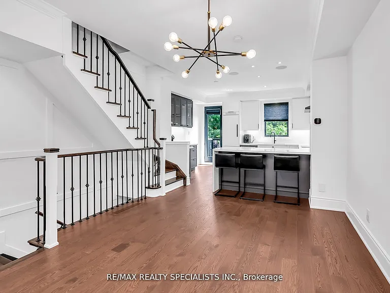 7 Streight Ln — Photo 6