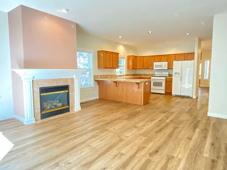 61311 Brookside Loop — Photo 9