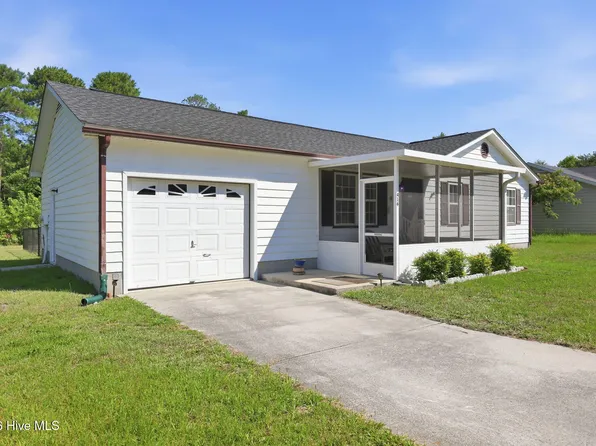 416 Oregon Trail, Hubert, NC 28539