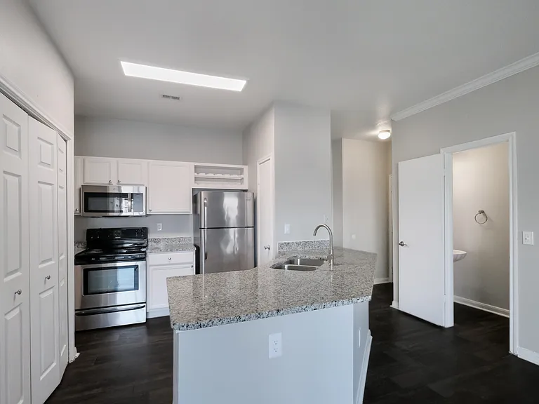 Castle Hills Townhomes — Photo 9