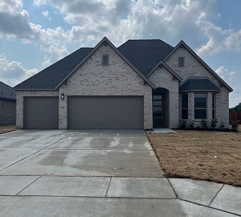 3rd image of 206 Pennington Rd