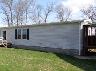 7250 N 625th St, Paris, IL 61944