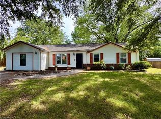 213 S Vandala Ct, King, NC 27021
