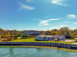 2 Peconic Cres, Southampton, NY 11968