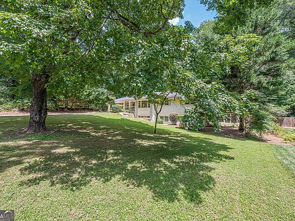 2nd image of 2151 Zelda Dr NE