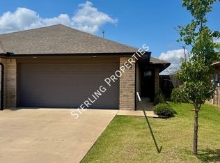 923 Coles Creek Ln, Yukon, OK 73099