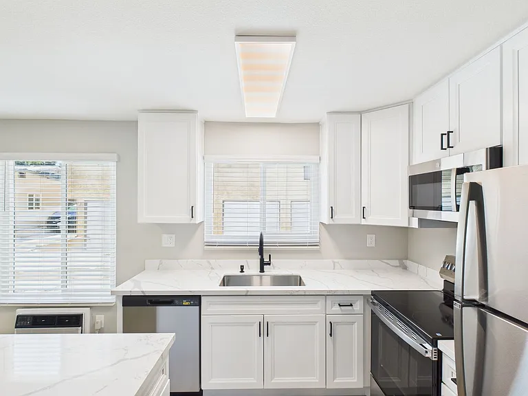 NNP - 3752 Nile Street — Photo 45