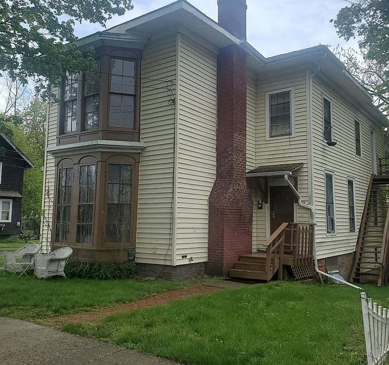 1st image of 401 W Gray St