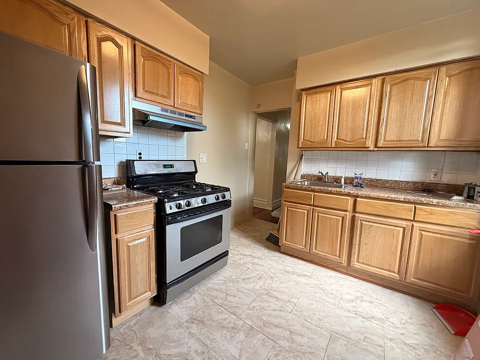 3714 Bronxwood Ave #3
