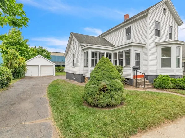 11 Clinton Ave, Westfield, MA 01085