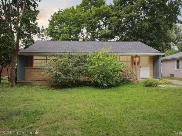 27627 Lexington Pkwy, Southfield, MI 48076