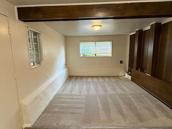 2nd image of 720 Beaver St APT B