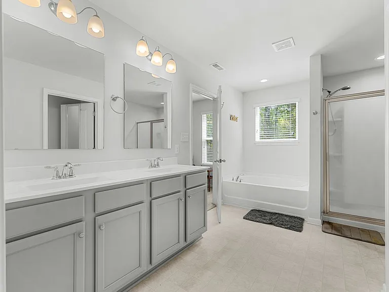 206 J Belton Ct — Photo 17