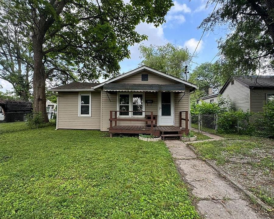 1st image of 2815 Emzee Ave