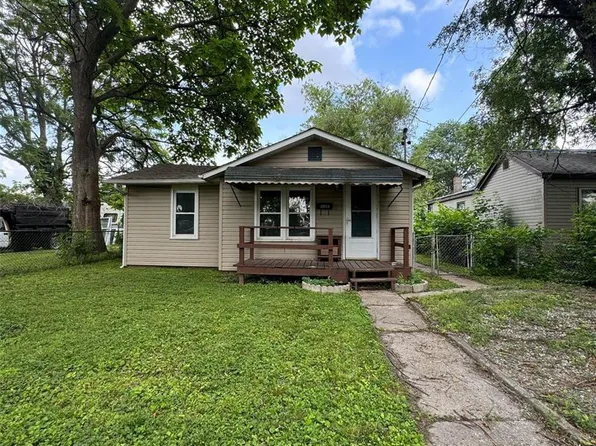 2815 Emzee Ave, Granite City, IL 62040