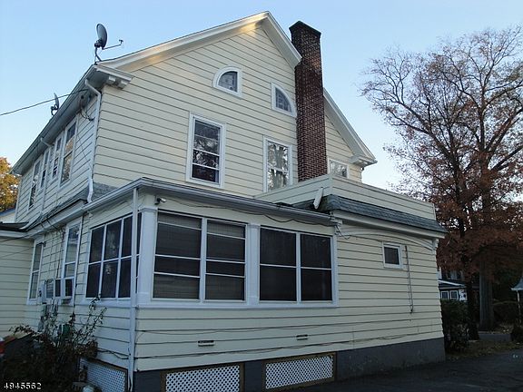 4th image of 48 Park End Pl