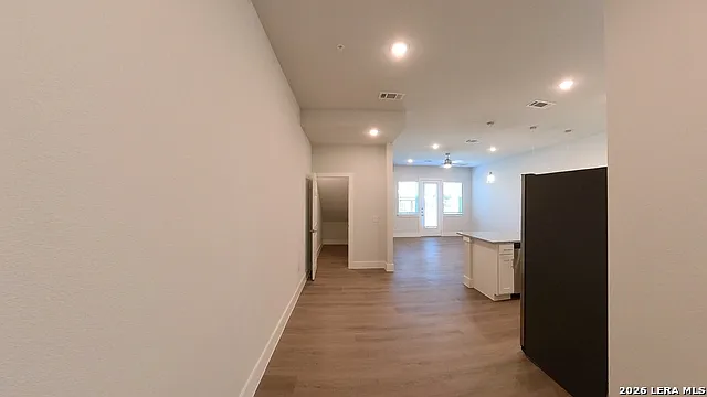 2 bed, 2.5 bath, 1398 sqft, $1,890 — Photo 4