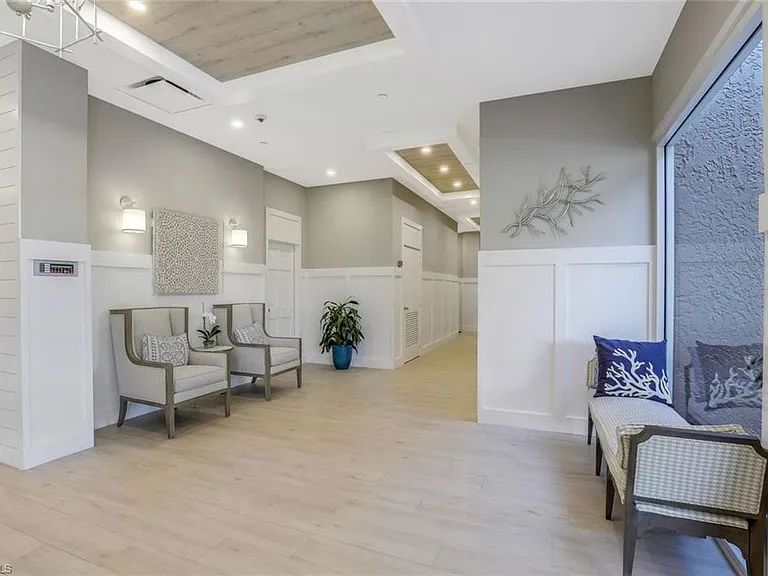 5501 Heron Point Dr #702 — Photo 18