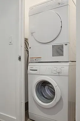 Rented by Anchor Associates | media 18