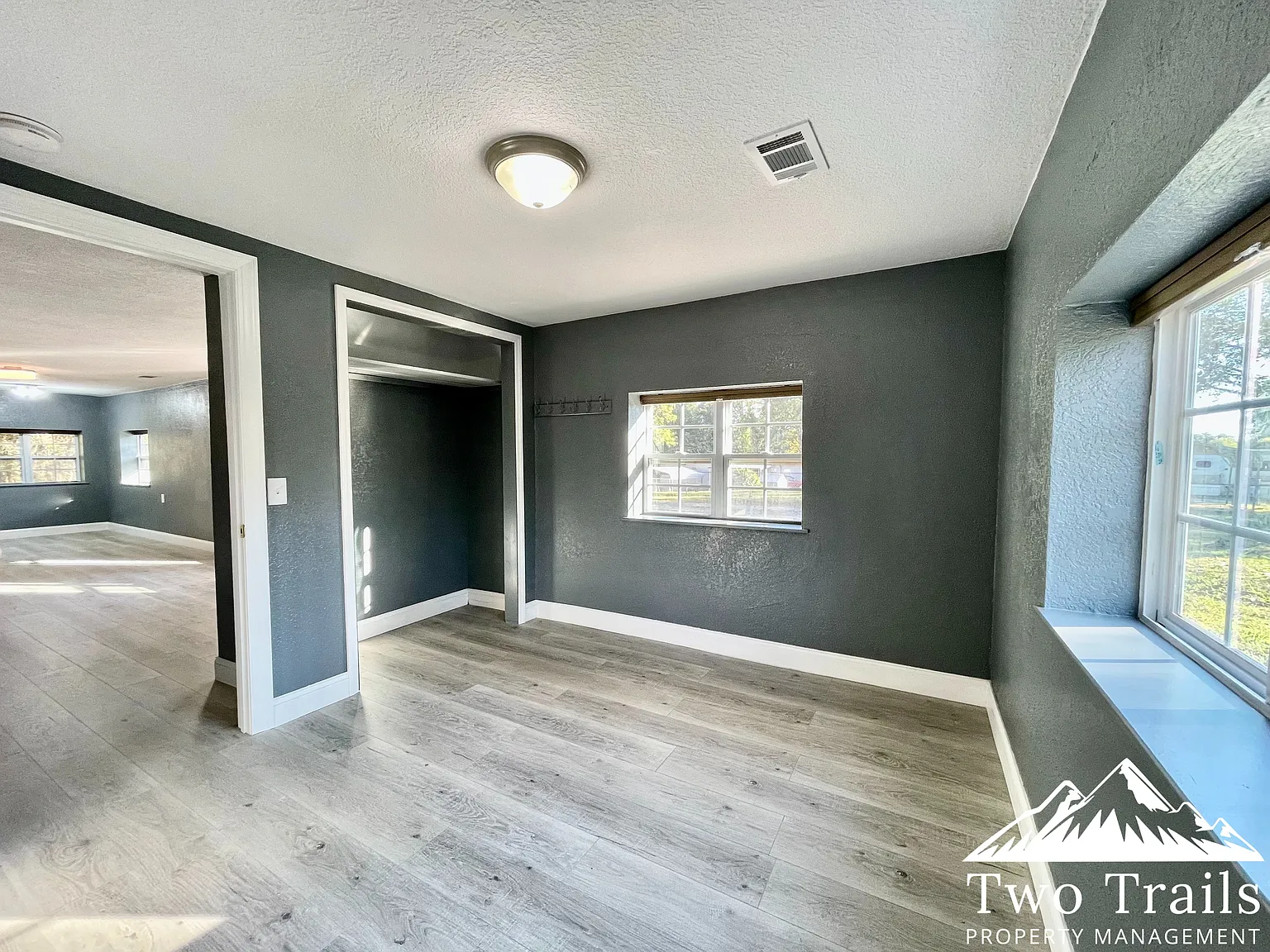 3 bed, 1273 sqft, $1,800 — Photo 4