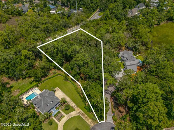 117 Jones Creek Dr, Saint Simons Island, GA 31522