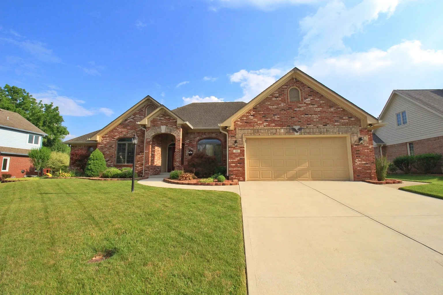 361 Southcreek Dr S photo 1