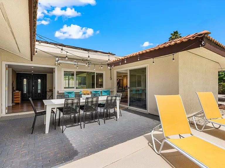 73011 Somera Rd — Photo 12