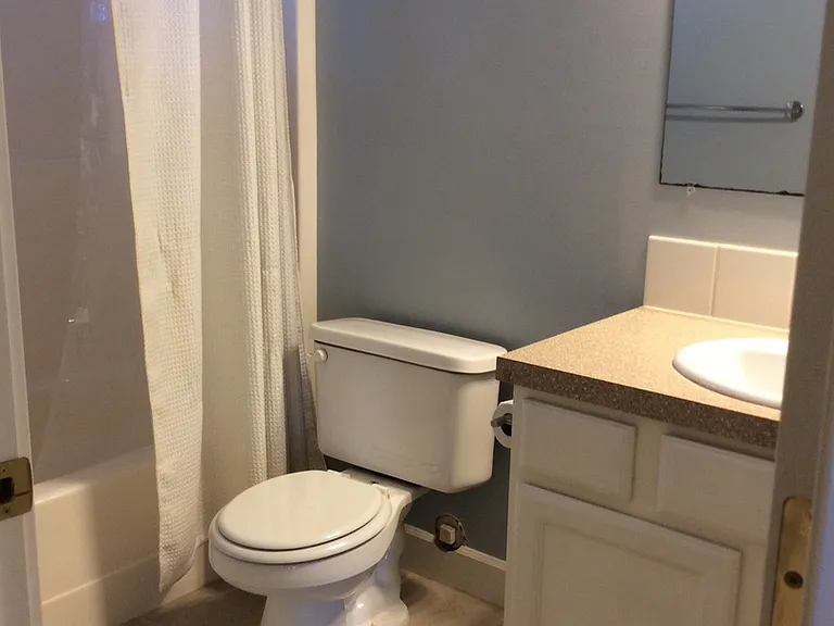 1511 Burrows Ct — Photo 11