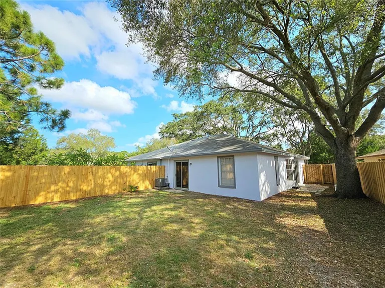 2668 Megan Ct — Photo 19