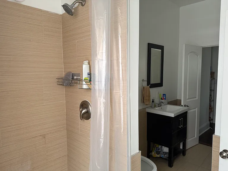 2033 Spruce St #8 — Photo 4