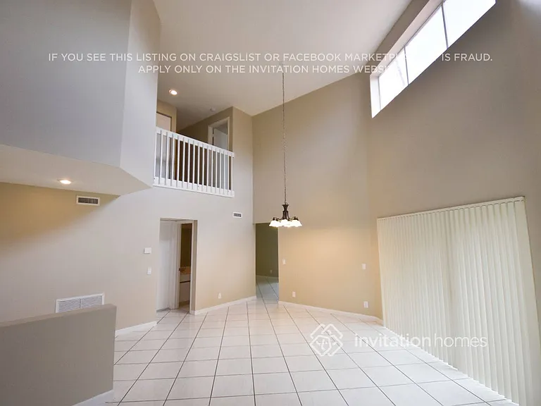 1282 Seagrape Cir — Photo 2
