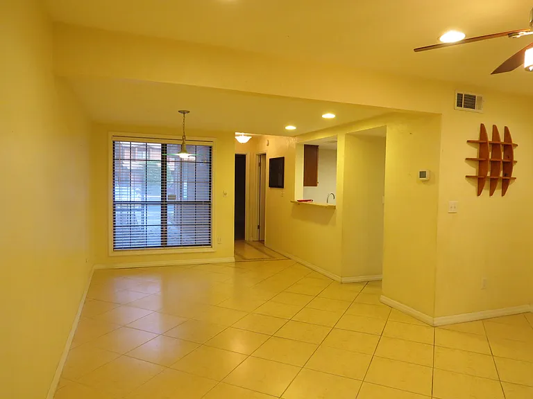 910 SW 56th Ter — Photo 20