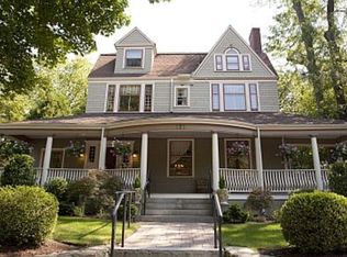 121 Mystic St, Medford, MA 02155