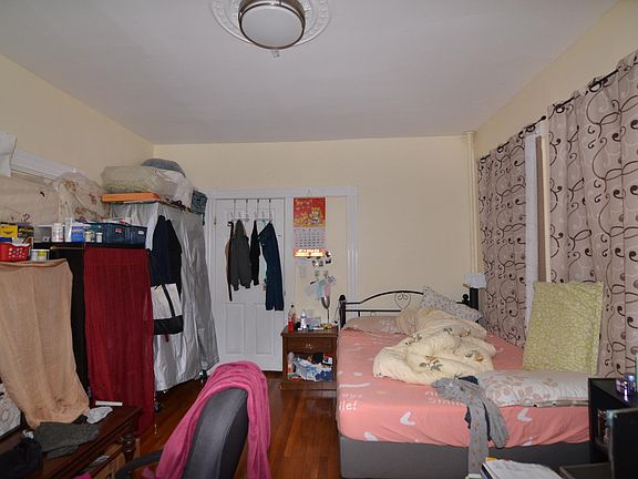 5th image of 45 Lunt St #1