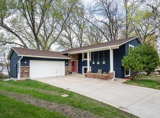 7200 Annapolis Cir, Maple Grove, MN 55311