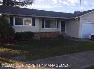 1455 Peterson Ln, Santa Rosa, CA 95403