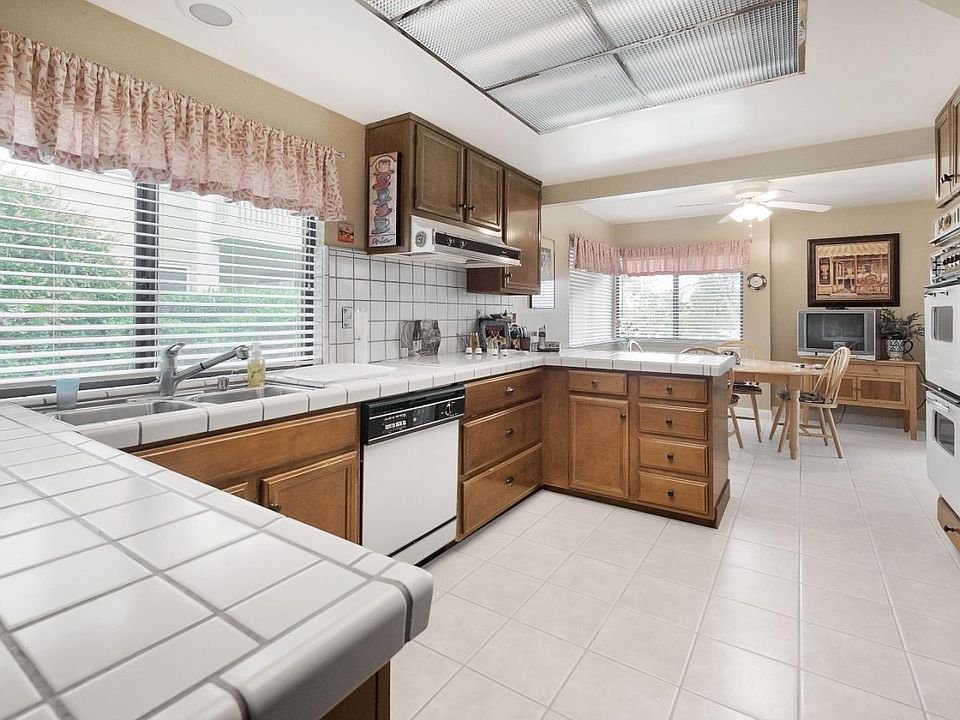 1st image of 8023 Pinot Noir Ct