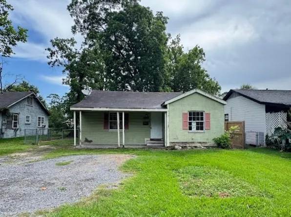 4310 Harding Dr, Beaumont, TX 77703