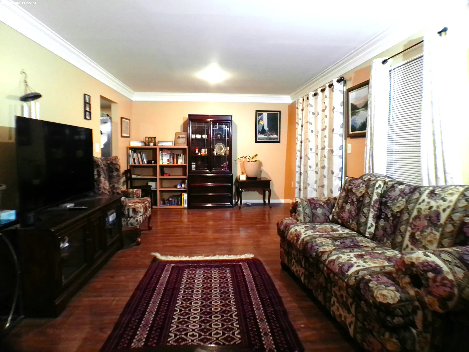 3 bed, $2,600 — Photo 2