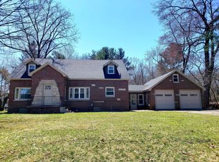 863 W Giles Rd, Muskegon, MI 49445