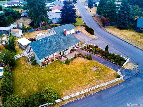 2nd image of 14002 13th Avenue Ct E