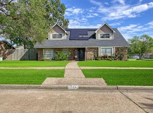 223 Blue Castle Ln, Houston, TX 77015