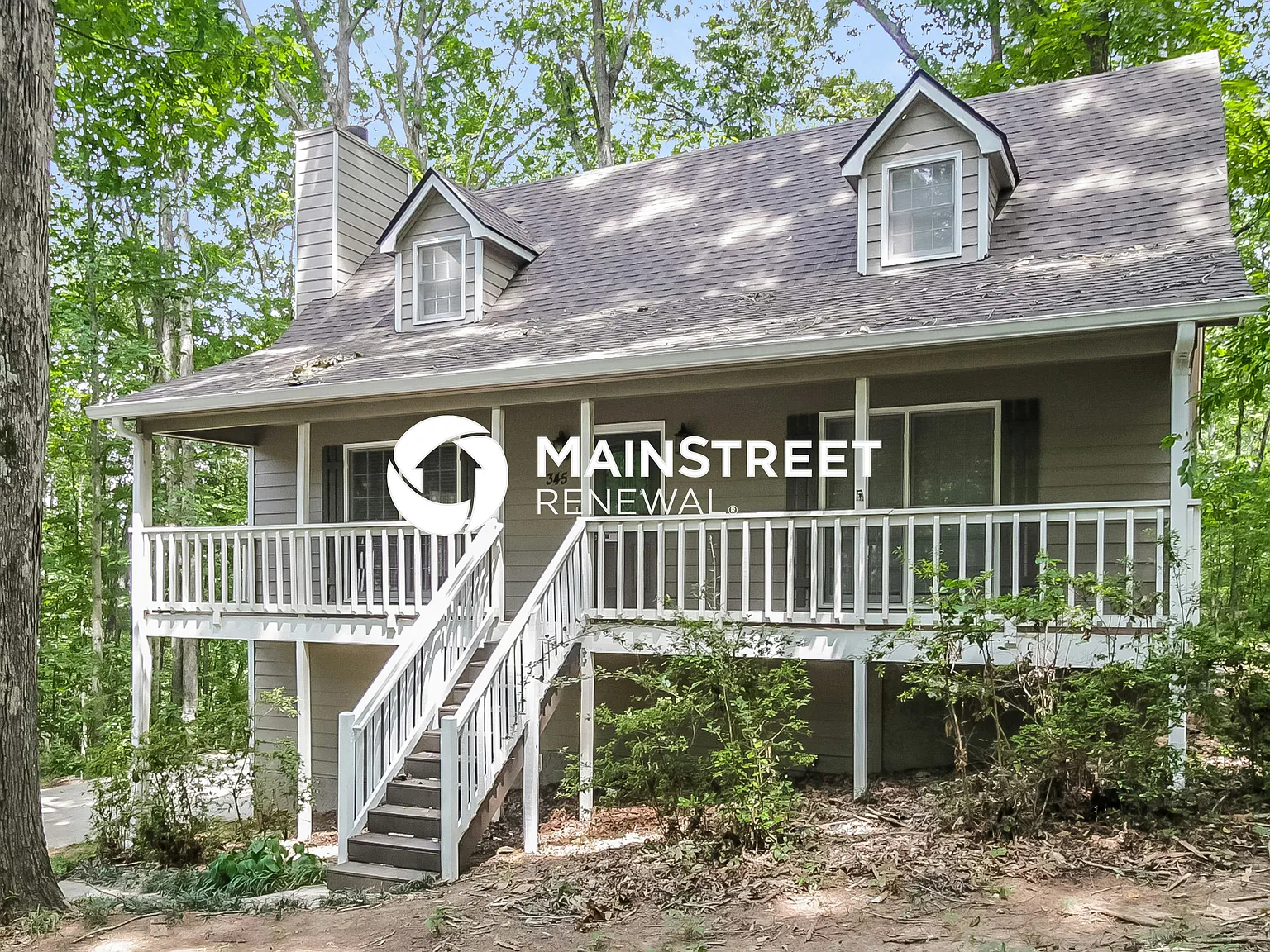345 Justin Dr — Photo 2