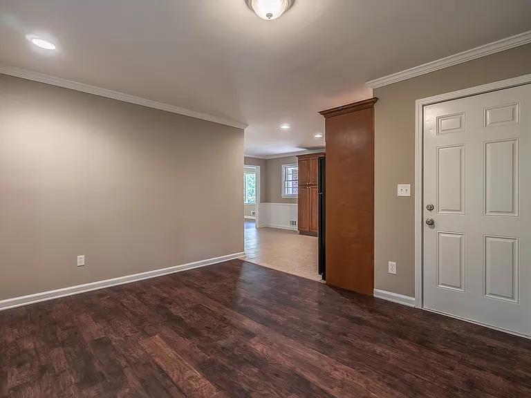 3149 Gay Dr — Photo 41