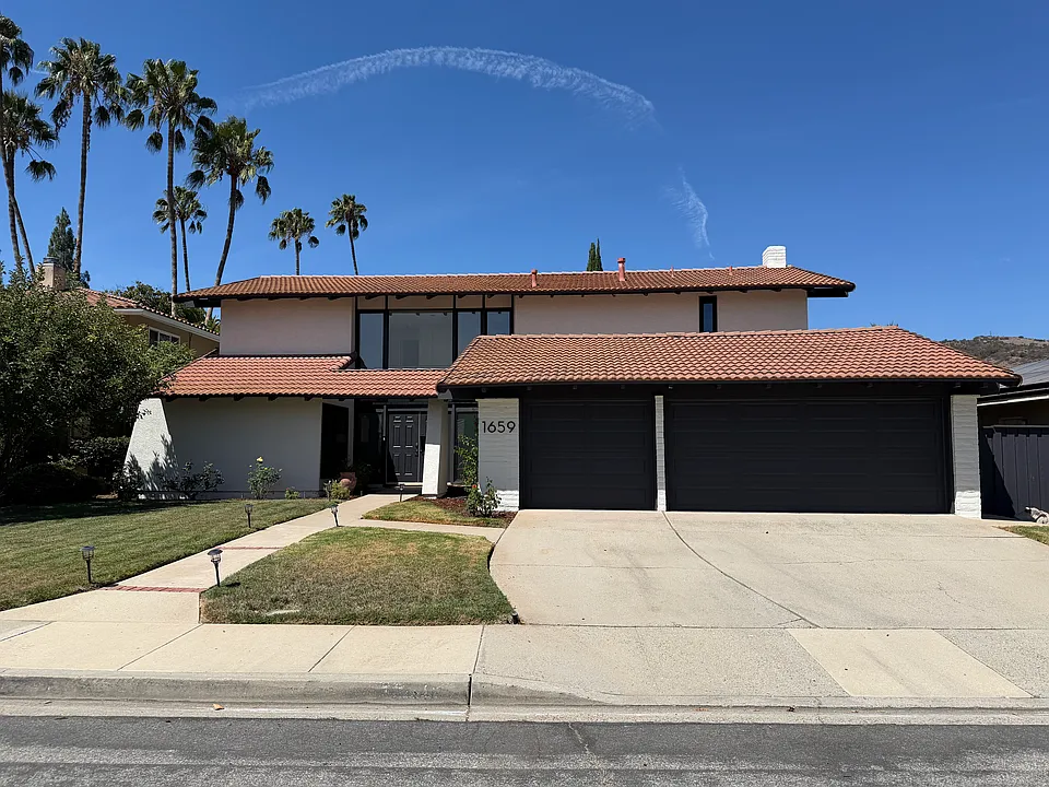 1659 Cromwell Pl