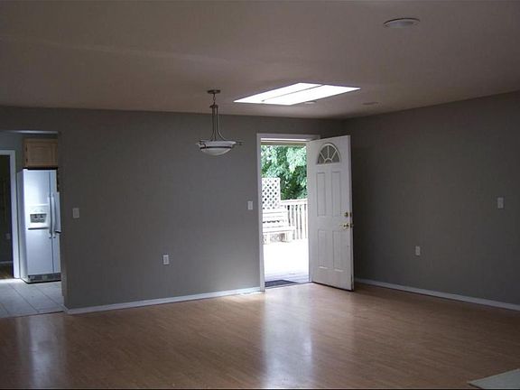 3rd image of 17014 NE 105th St